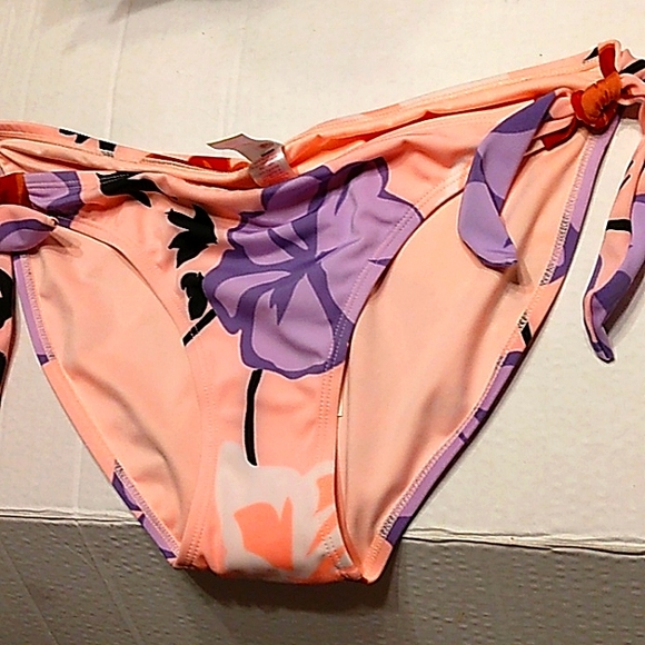 NWT Beautiful NOBO Juniors Pretty Floral Mid Rise Side Tie Bikini Bottoms - Picture 9 of 11